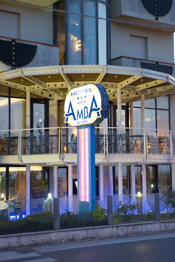 Amba Hotel Rímini Exterior foto
